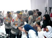 Wakapolri Berikan Santunan dan Bakti Sosial Kepada Warga Sekitar SMA Kemala Taruna Bhayangkara Bogor