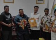 Sinergi Legislatif dan Kultural: DPR Papua Tengah Terima 13 Raperda Prioritas OAP dari MRP
