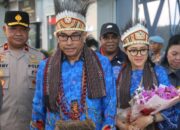 Kapolda Papua Barat Daya Brigjen Pol. Yulius Audie Sonny Latuheru, S.I.K., M.Han. Disambut Meriah Saat Tiba di Bumi Kasuari