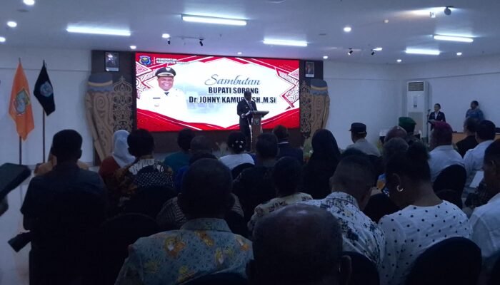 Nimrod Sesa Resmi Jabat Sekda Kabupaten Sorong, Bupati Johny Kamuru Tekankan Loyalitas dan Sinergi